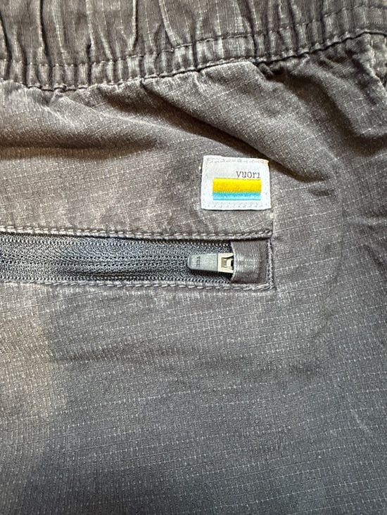 Vuori Dark Navy Drawstring Cargo Joggers - Picture 4 of 4